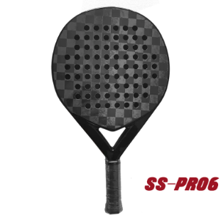 Hva er en karbon badminton racket?